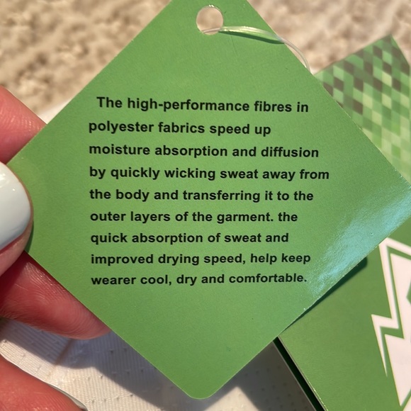 NWT Women’s L Urban Outdoor Athletic Shirt. White pin dot pattern. - Picture 3 of 6